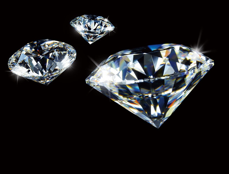 ダイヤモンドはなぜ輝く？